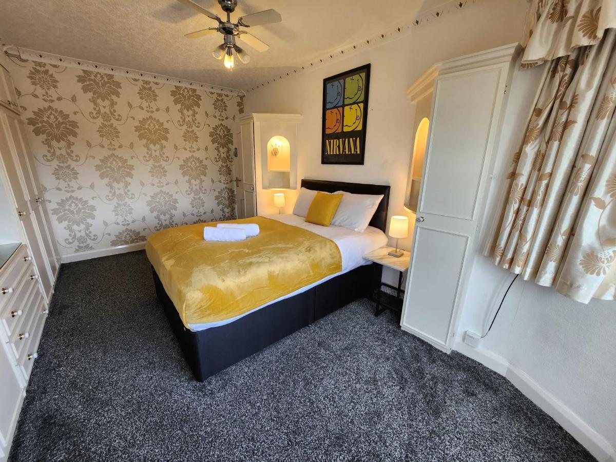Sheldon Shared House Hotel Solihull Exterior foto